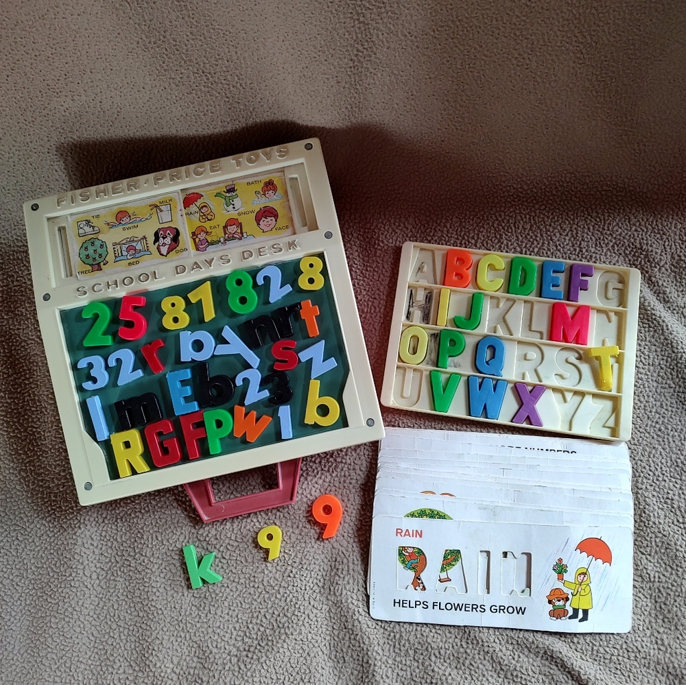 Vintage 1972 Fisher Price School Days‎ Play desk